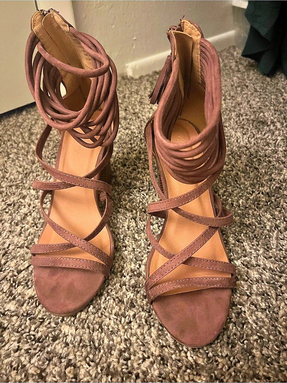 Charlotte R. Strappy Heels in purplish  Size US 7